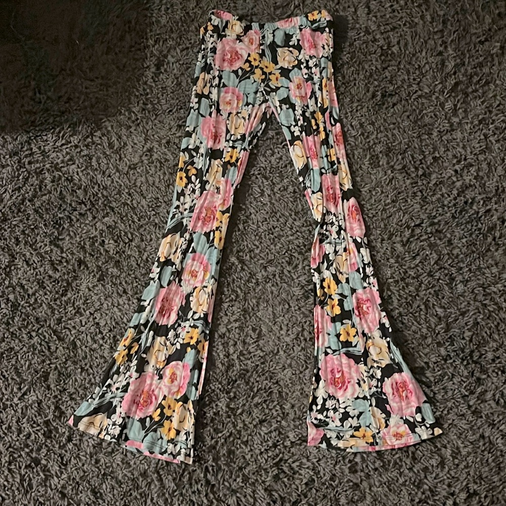 Girls 5-pack of pants Different brands some NWT! HUGE DEAL!!